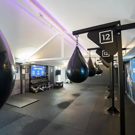 Hotell The Waterside And Leisure Club 3*