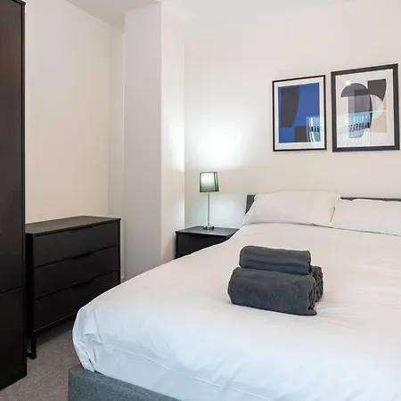 Modern And Stylish 1 Bedroom Flat In Old Trafford * Manchester
