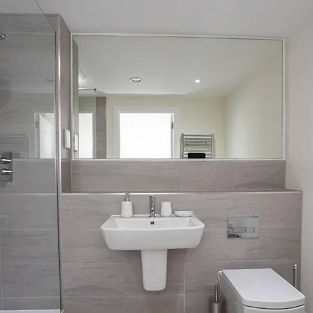 Modern And Stylish 1 Bedroom Flat In Old Trafford * Manchester