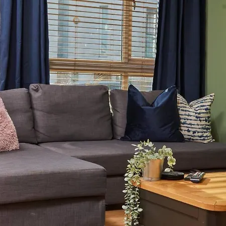 Stunning 3br Eco House Nr Etihad Wparking By Purestay