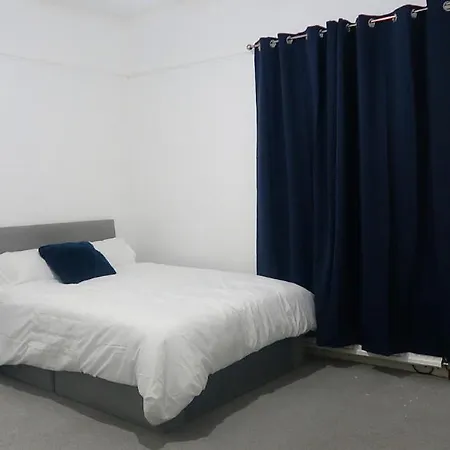 Manchester Holiday Home *