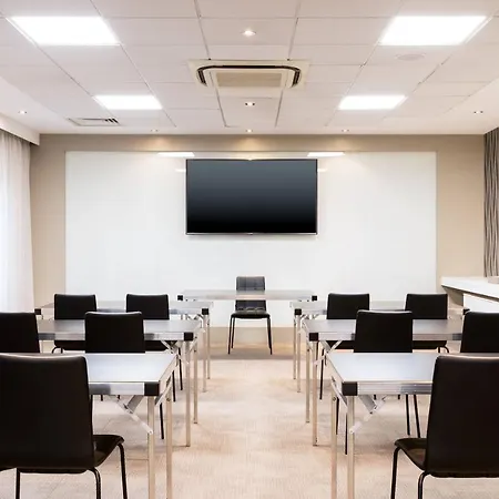 Hotel Ac By Marriott Manchester Salford Quays 4*