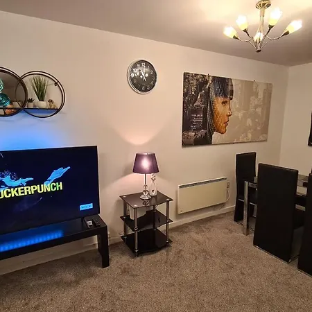 Apartment Luxury 2 Bed With Free Wi-fi & Parking
