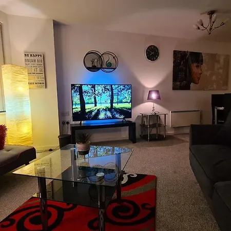 Appartement Luxury 2 Bed With Free Wi-fi & Parking