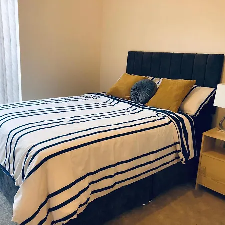 아파트 Spacious Flat Sportcity Etihad