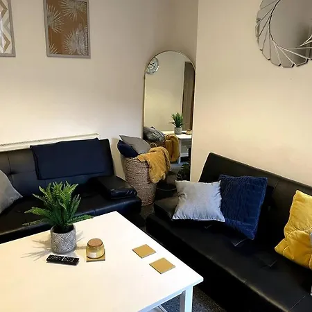Whole House - Fast Wifi & Free Parking - Contractor Friendly By Irwell Manchester