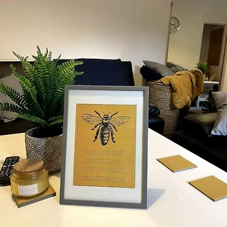 Whole House - Fast Wifi & Free Parking - Contractor Friendly By Irwell *