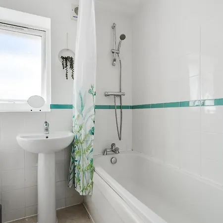 Spacious 5br - Coop Live & Etihad - Pool Table 度假居