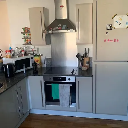 Apartment Centre Duplex 2 Bed Double Balcony Apt *