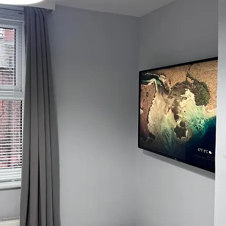 Large 4 Bedroom Townhouse With Free Parking Near Mcr Center Lejlighed *