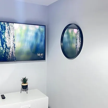 アパート Large 4 Bedroom Townhouse With Free Parking Near Mcr Center