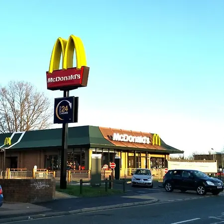 Nocleg ze śniadaniem Private Bedroom - Shared Facilities - Free Parking - Close To Ethiad Centre Manchester