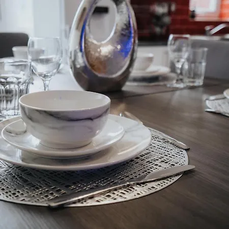 Spacious 5br - Coop Live & Etihad - Pool Table 度假居 曼彻斯特