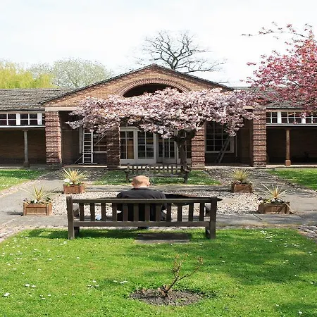 Luther King House 2*