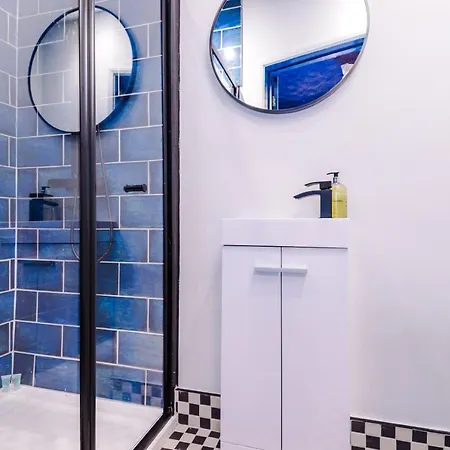 Spacious And Modern 5 Bedroom House بيت للعطل