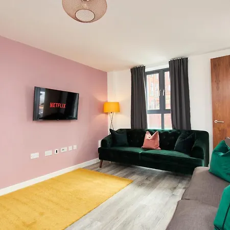 Holiday home Beaut 5 Bed House W Parking Manchester