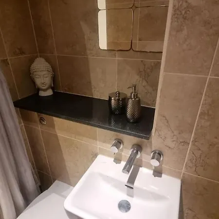 2 Bed, 2 Bath Apt, Northern Qrtr Manchester