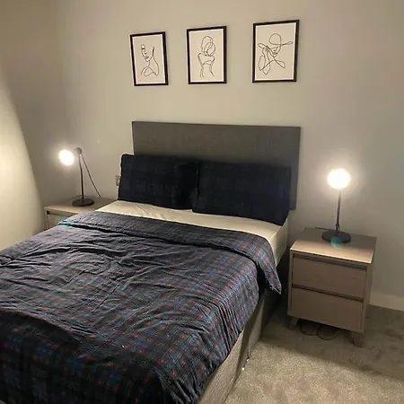 1 Bedroom Flat In *