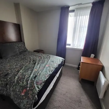 Fantastic 2 Bedroom *