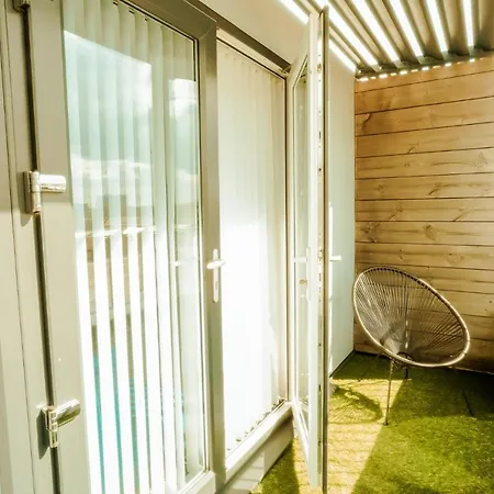 Apartment Chic 2 Bedroom Salford Quays The Lowry *