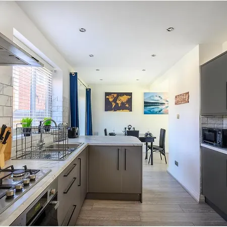 Holiday home Starview Apartment-manchester Airport