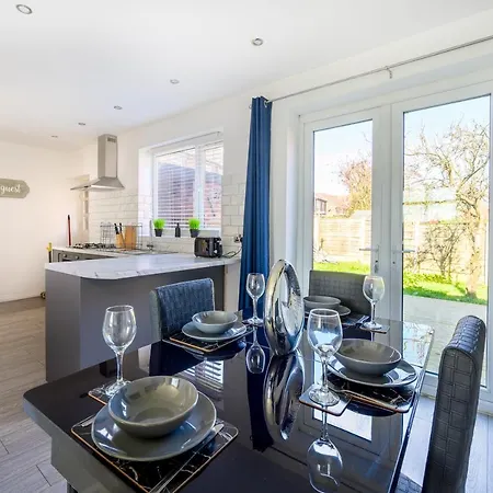 Starview Apartment-manchester Airport * Manchester