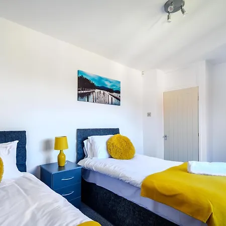 Starview Apartment-manchester Airport Holiday home *
