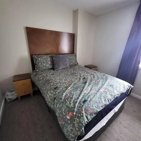 Fantastic 2 Bedroom *