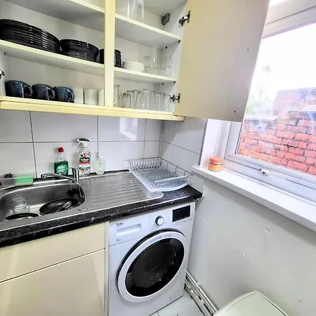 Comfortable House Near Etihad - Sleep Rest 아파트 맨체스터