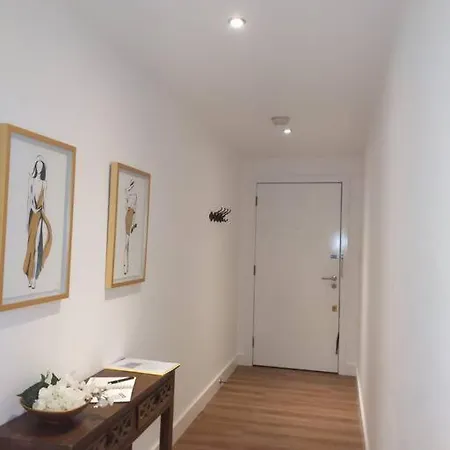 Stylish Modern Spacious Very Central 2 Bed 2 Bath * Manchester