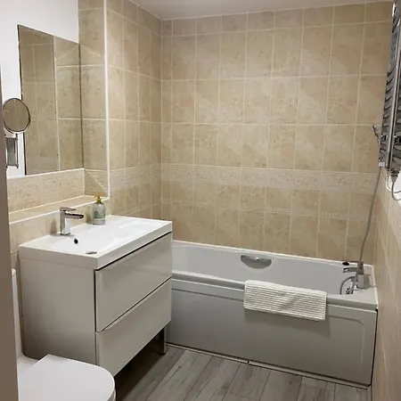 Marine Viewing 2 Bedrooms Flat *