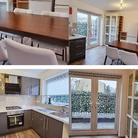Holiday Home 홈스테이 *