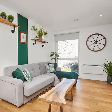 Cosy & Stylish Close To The Centre *