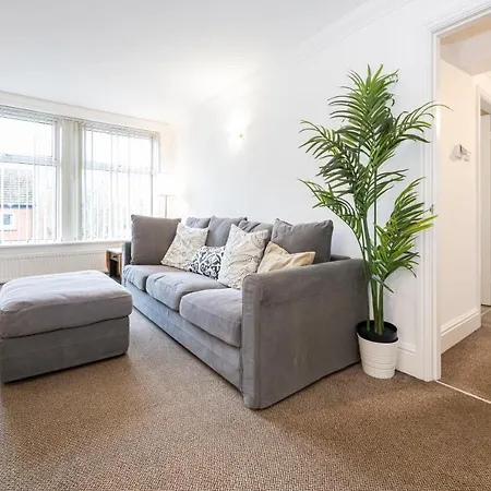 The Burton- Free Gated Parking Apartman Manchester