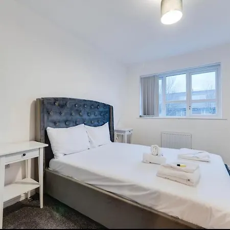 55 Kempster Gardens Apartment *