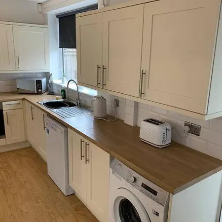 Holiday home Contractor By Furnished