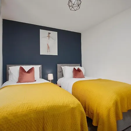 Nyaraló Fabulous 5 Bed House W Parking *