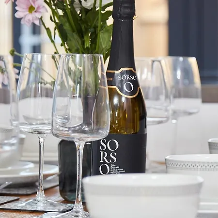 Beaut 5 Bed House W Parking * Manchester