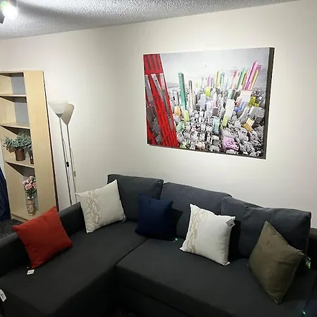 Apartment New Getaway - Free Gated Parking With Fob Manchester