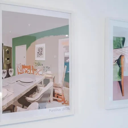 Stunning Mcr House Sleeps 9 펜션