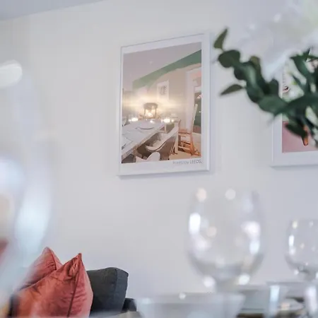 펜션 Stunning Mcr House Sleeps 9 *