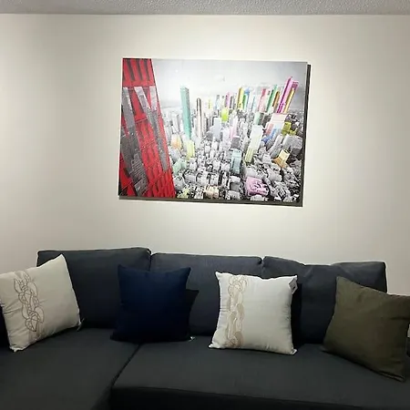 New Getaway - Free Gated Parking With Fob Apartment Manchester