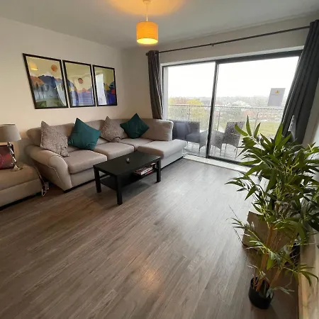 Balcony Marina With Skyline Views - Free Secure Parking Appartement Manchester