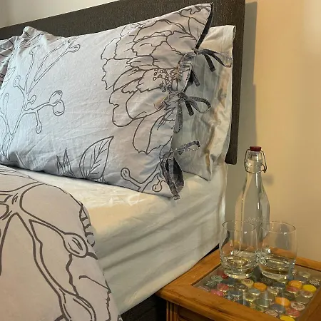 Balcony Marina With Skyline Views - Free Secure Parking