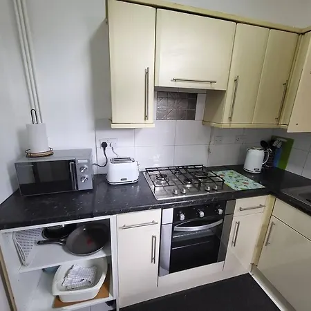 Apartman Comfortable House Near Etihad - Sleep Rest