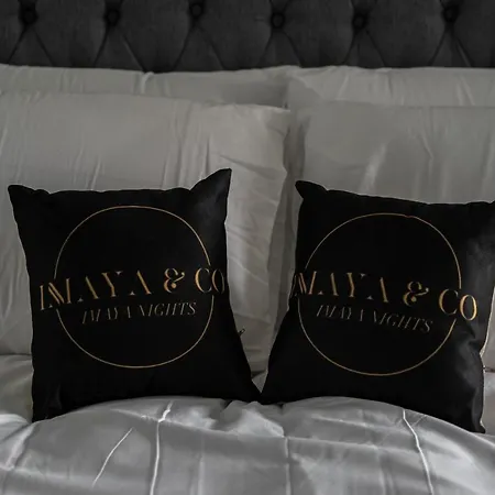 A Spacious 2 Bed With A River And Cascade View, Imaya Nights, M3 Apartment Manchester