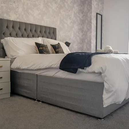 A Spacious 2 Bed With A River And Cascade View, Imaya Nights, M3