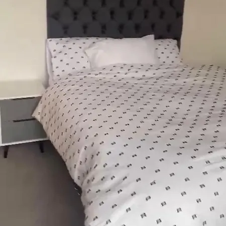 Apartment Affordable Two Bedroom Penthouse Close To Centre Old Trafford