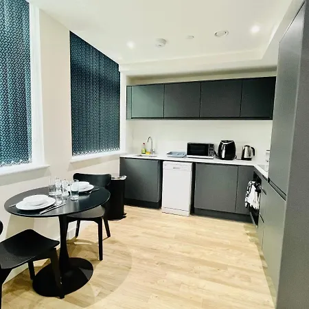 Apartment Fully Equipped One Bedroom Near Old Trafford Stadium! Manchester
