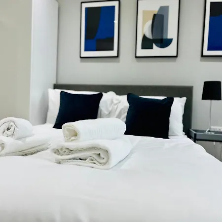 아파트 Lovely Studio With Free Parking Included! *